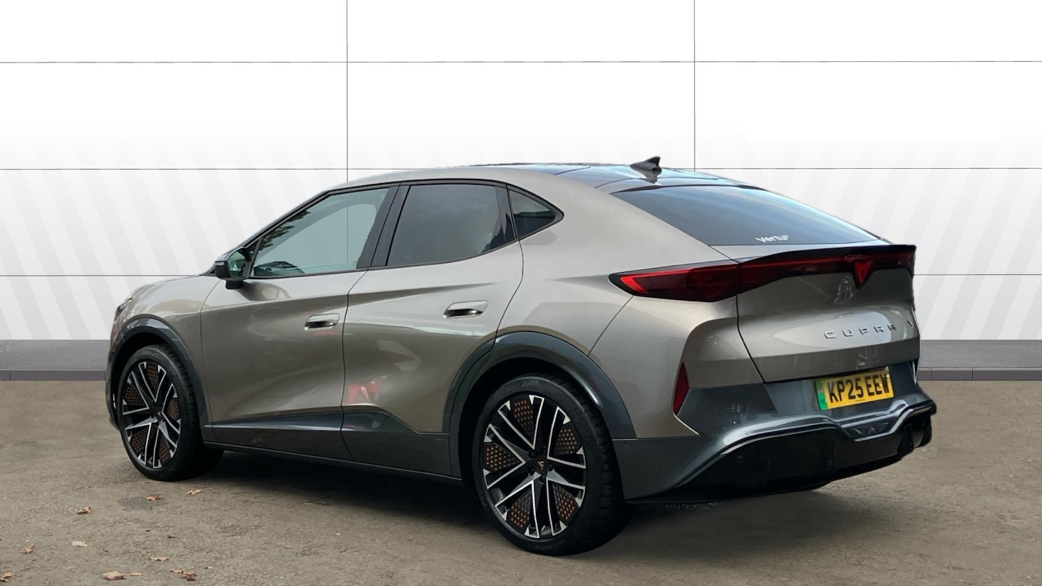 Used Cupra Tavascan 2025 for sale - 76477083: Photo 2