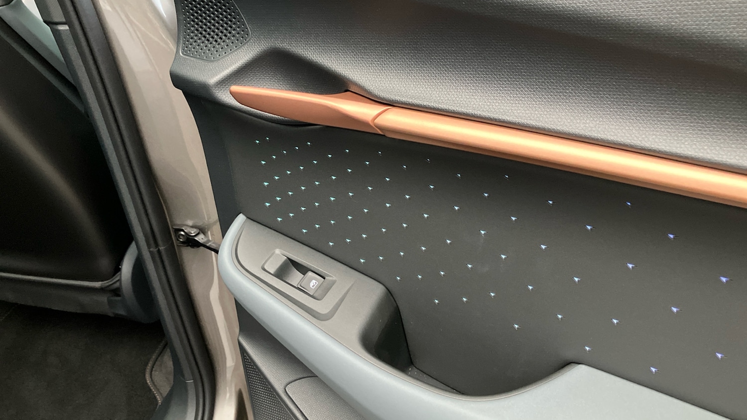 Used Cupra Tavascan 2025 for sale - 76477083: Photo 33