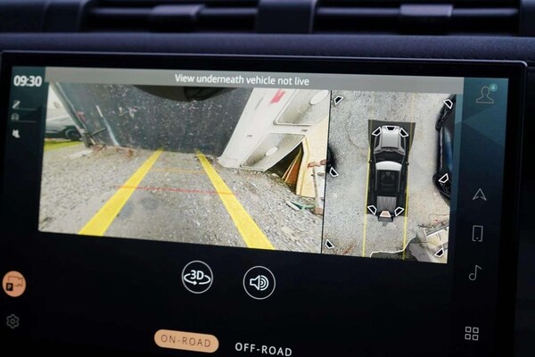 Used Land Rover Defender 2021 for sale - 76303592: Photo 17