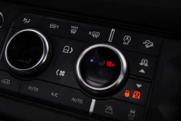 Used Land Rover Defender 2021 for sale - 76303592: Photo 19