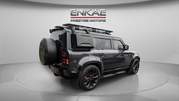 Used Land Rover Defender 2021 for sale - 76303592: Photo 4