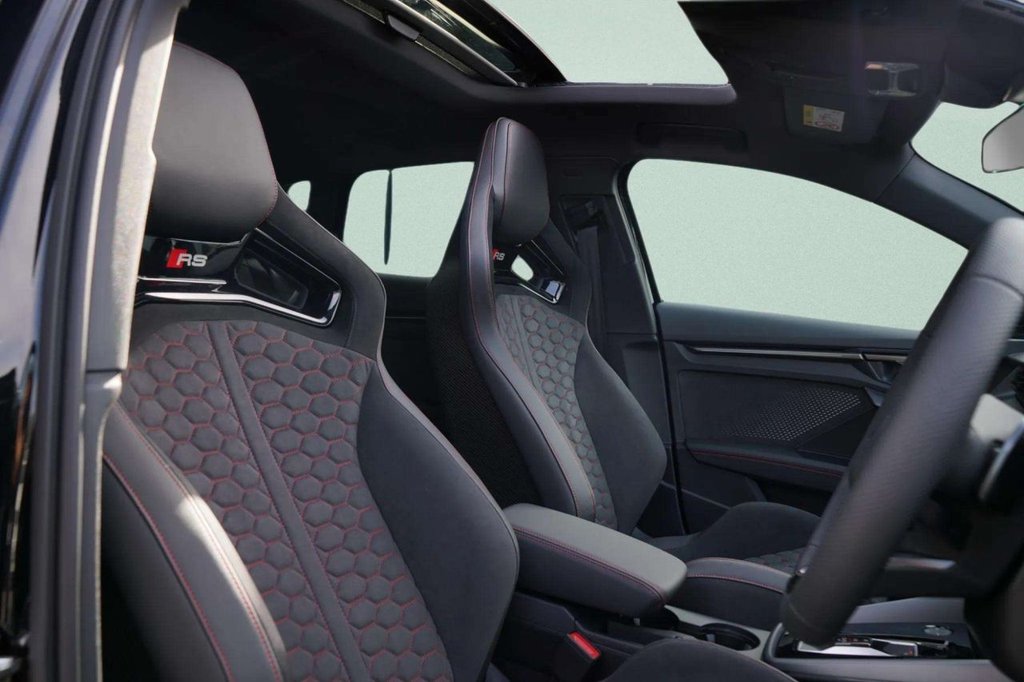 Used Audi RS3 2026 for sale - 78030034: Photo 2