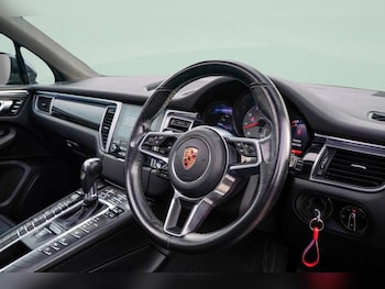 Used Porsche Macan 2018 for sale - 76429935: Photo