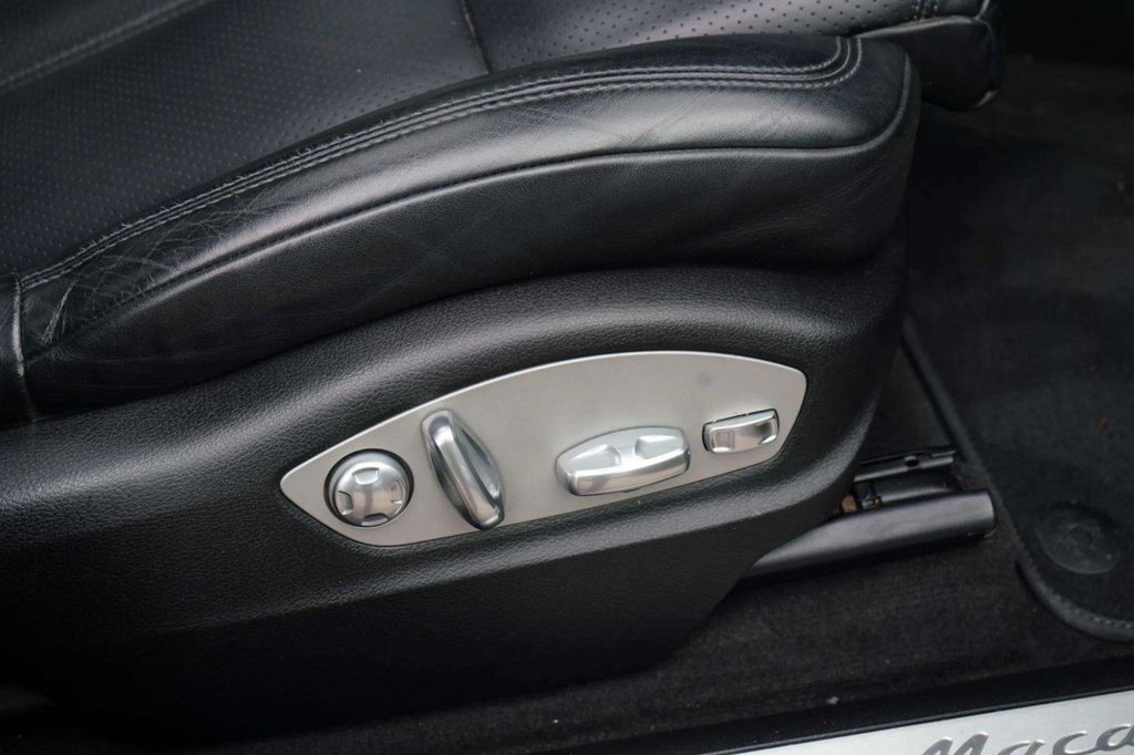 Used Porsche Macan 2018 for sale - 76429935: Photo 32