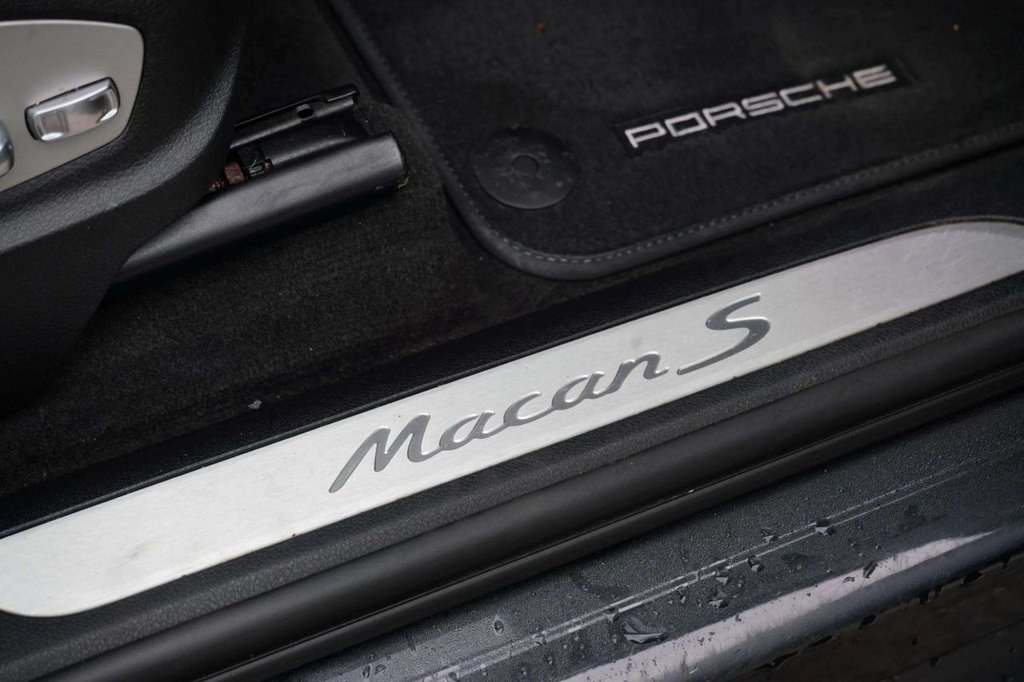 Used Porsche Macan 2018 for sale - 76429935: Photo 33