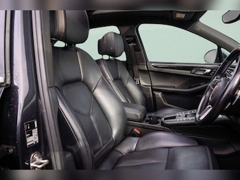 Used Porsche Macan 2018 for sale - 76429935: Photo