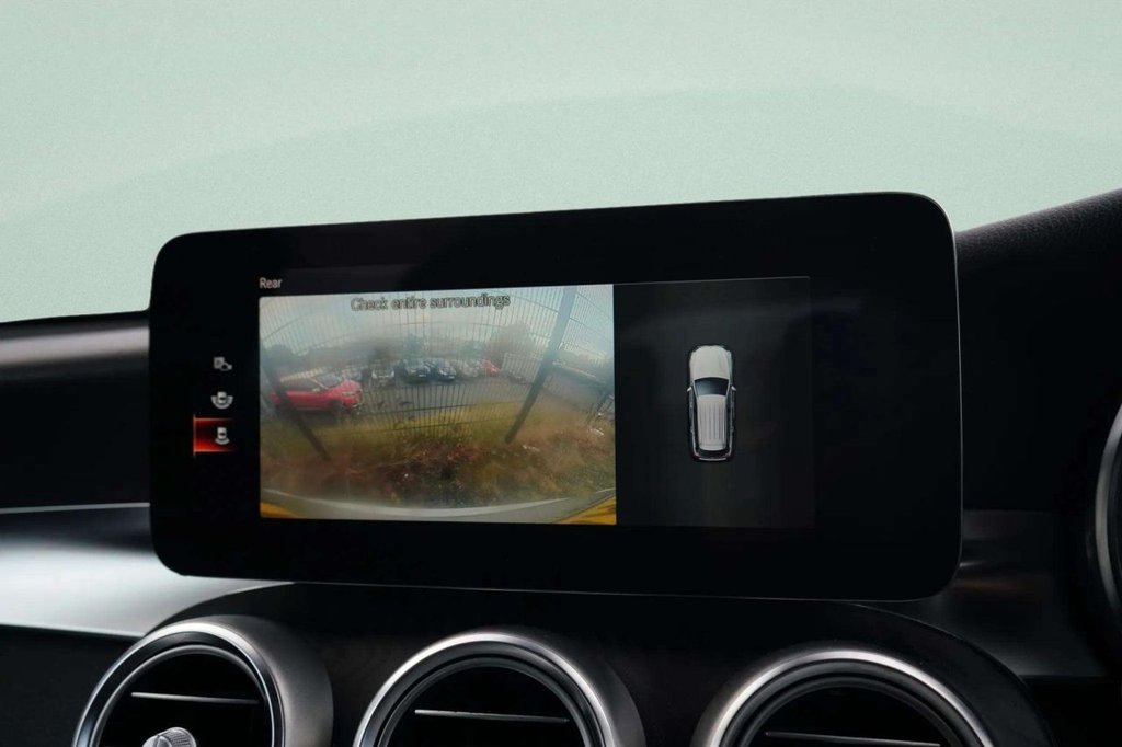 Used Mercedes-Benz GLC 2020 for sale - 76665521: Photo 16