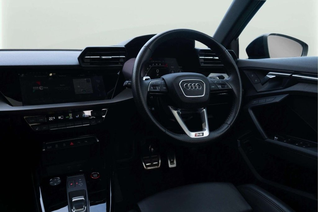 Used Audi RS3 2023 for sale - 77672682: Photo 9