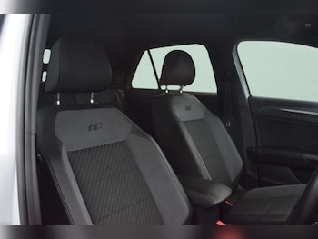Used Volkswagen T-Roc 2021 for sale - 79072532: Photo