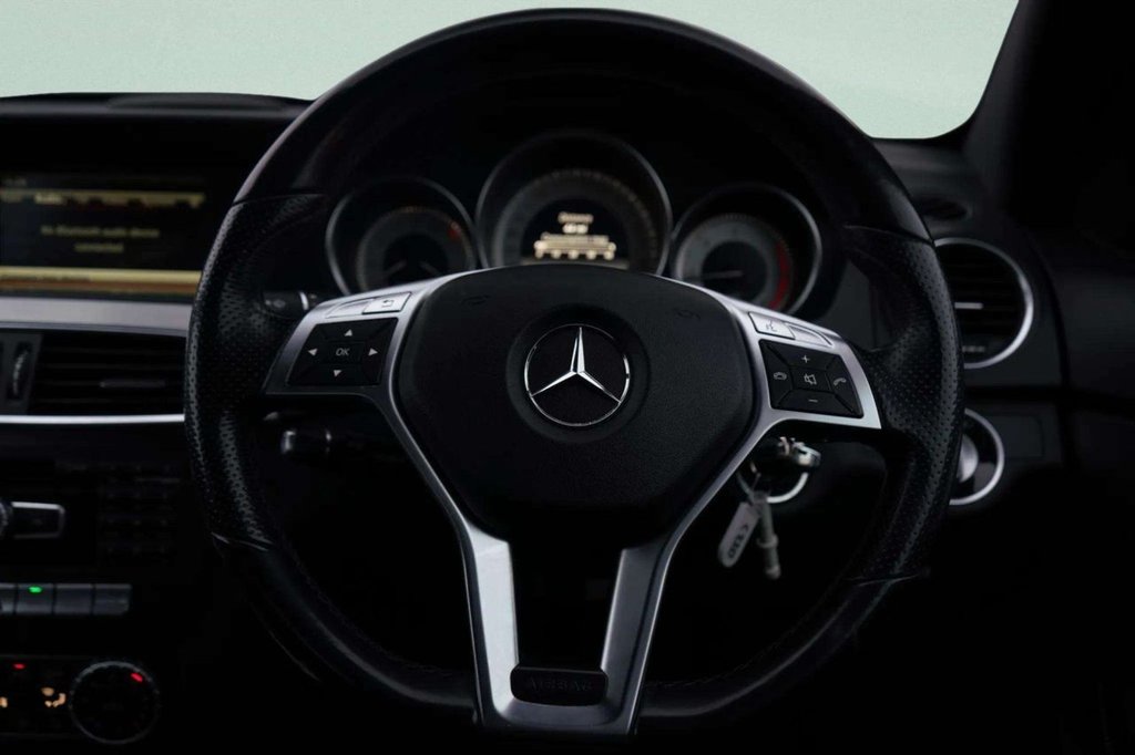 Used Mercedes-Benz C Class 2014 for sale - 77027270: Photo 14
