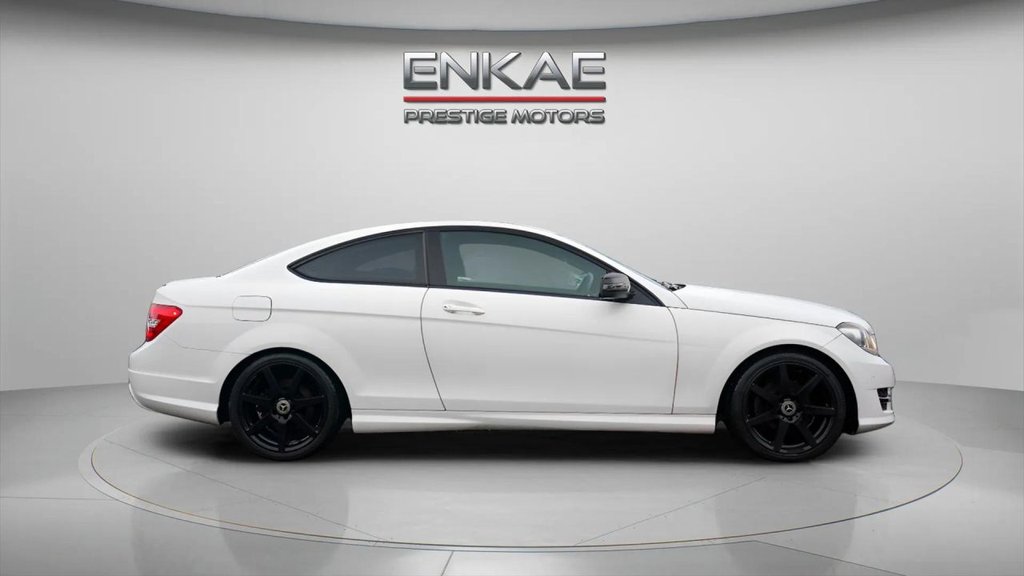Used Mercedes-Benz C Class 2014 for sale - 77027270: Photo 4