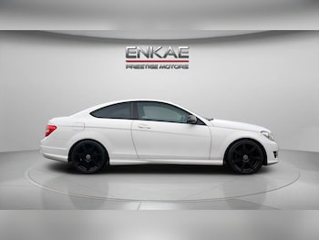 Used Mercedes-Benz C Class 2014 for sale - 77027270: Photo