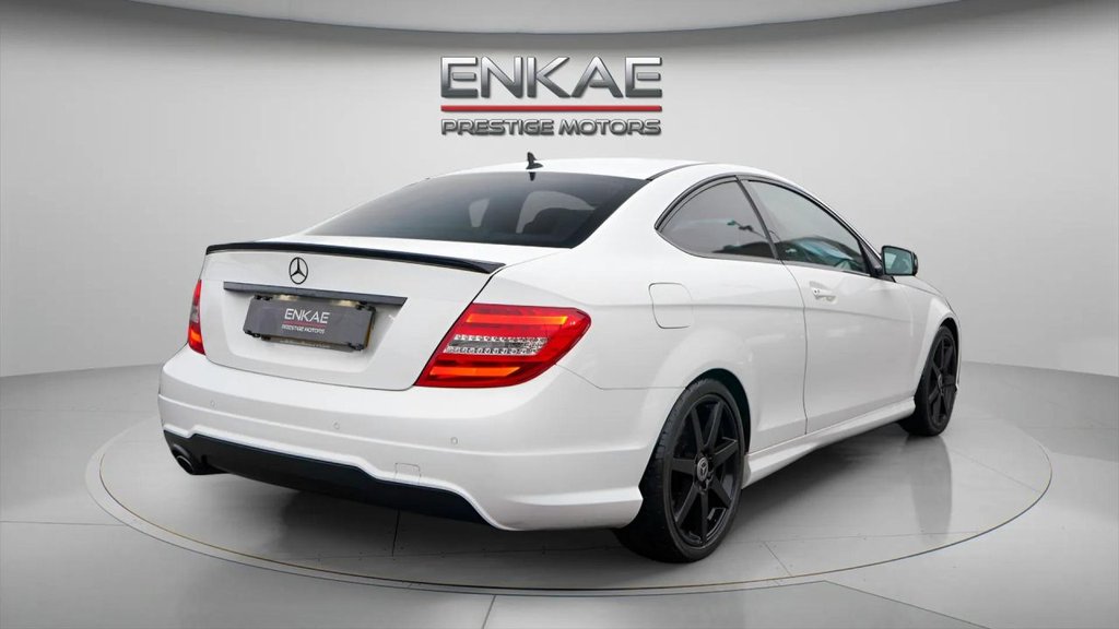 Used Mercedes-Benz C Class 2014 for sale - 77027270: Photo 5