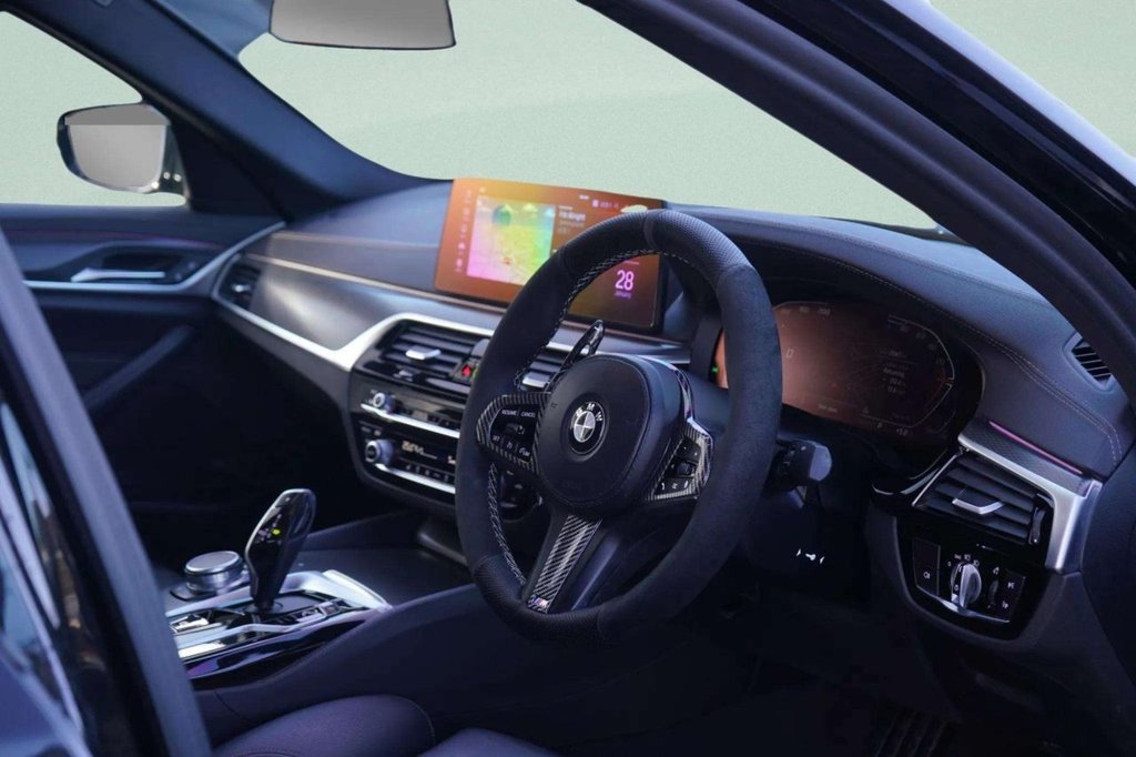 Used BMW 5 Series 2021 for sale - 77368982: Photo 2