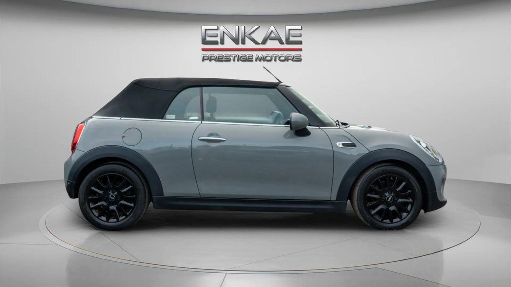 Used MINI Convertible 2019 for sale - 77666900: Photo 2