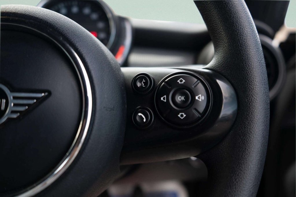 Used MINI Convertible 2019 for sale - 77666900: Photo 21