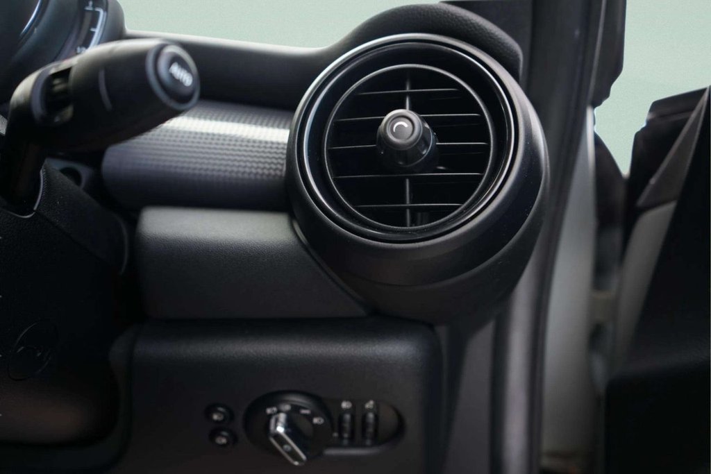 Used MINI Convertible 2019 for sale - 77666900: Photo 23