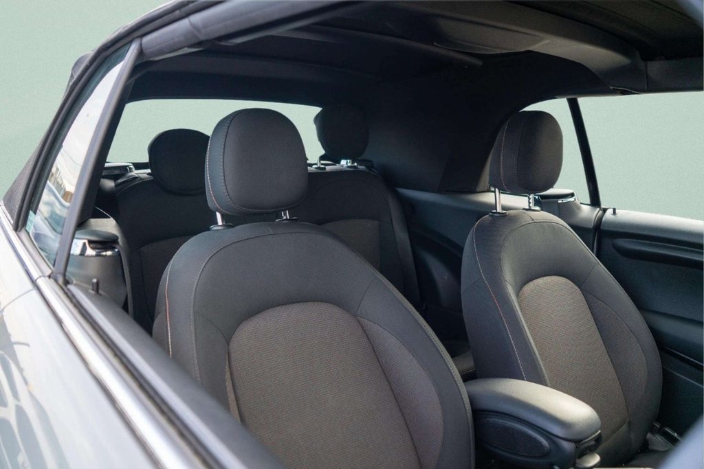 Used MINI Convertible 2019 for sale - 77666900: Photo 29