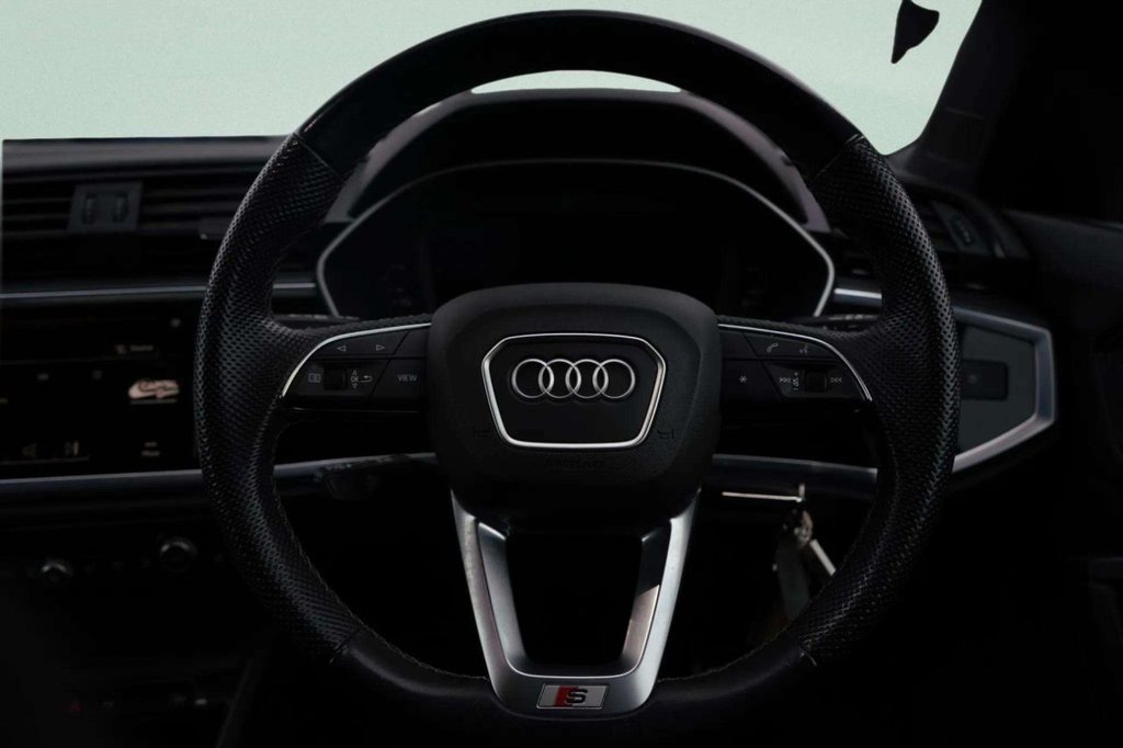 Used Audi Q3 2022 for sale - 76883742: Photo 11