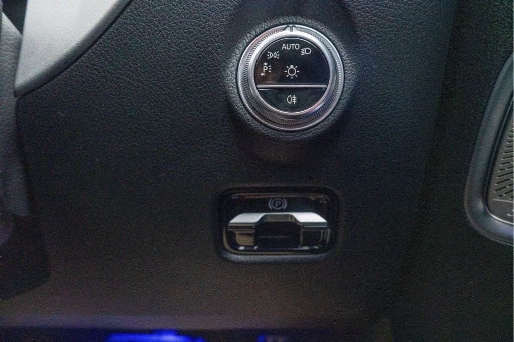 Used Mercedes-Benz C Class 2023 for sale - 77850113: Photo 24