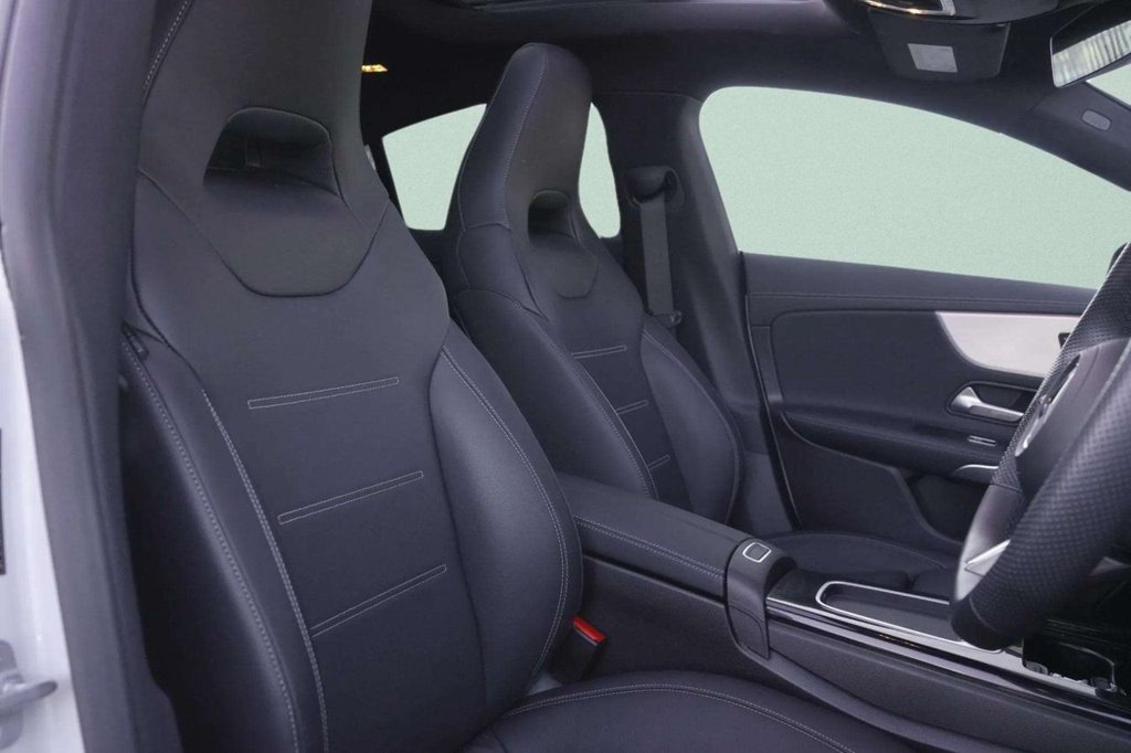 Used Mercedes-Benz CLA 2023 for sale - 76632485: Photo 4