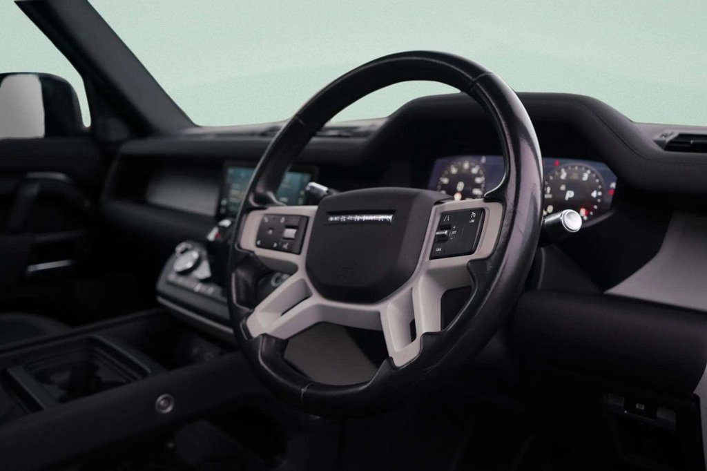 Used Land Rover Defender 2020 for sale - 77212846: Photo 2