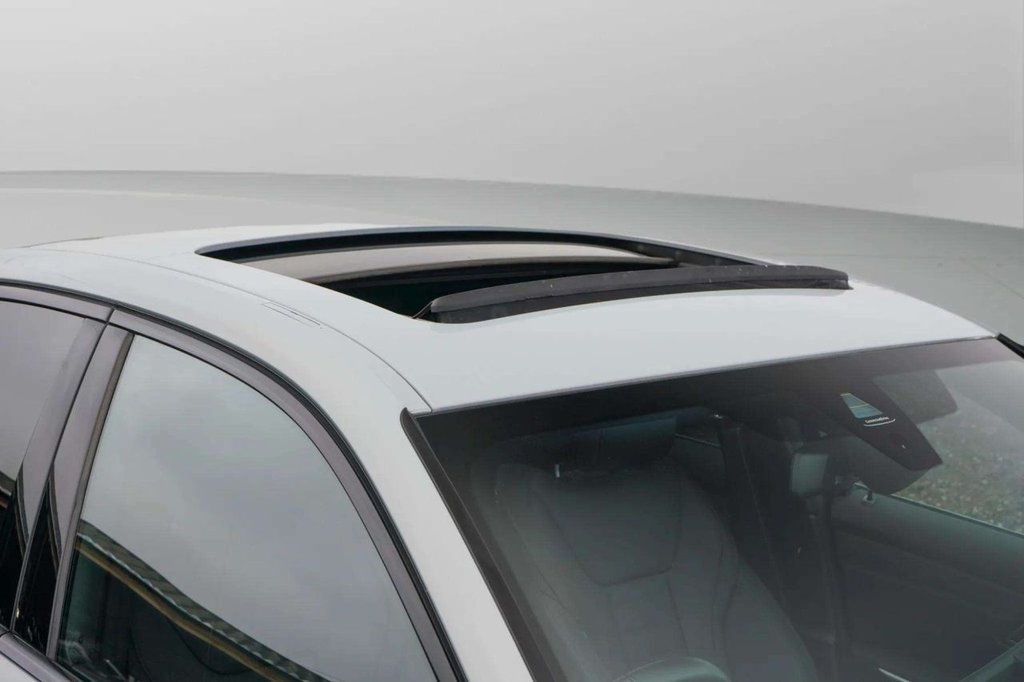 Used BMW 3 Series 2023 for sale - 77027477: Photo 2