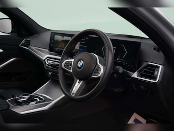 Used BMW 3 Series 2023 for sale - 77027477: Photo