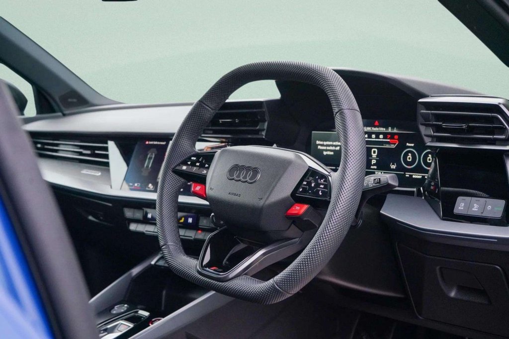 Used Audi RS3 2025 for sale - 76439115: Photo 2