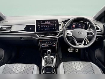 Used Volkswagen T-Roc 2023 for sale - 78315578: Photo