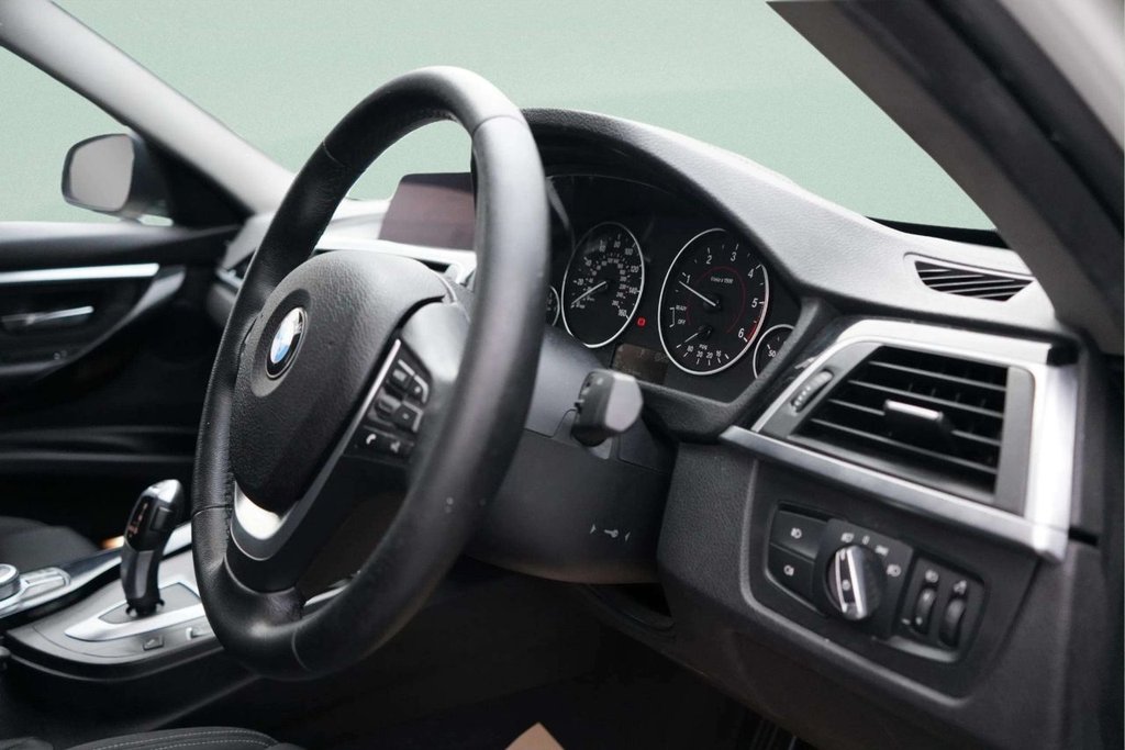 Used BMW 3 Series 2018 for sale - 77780041: Photo 10