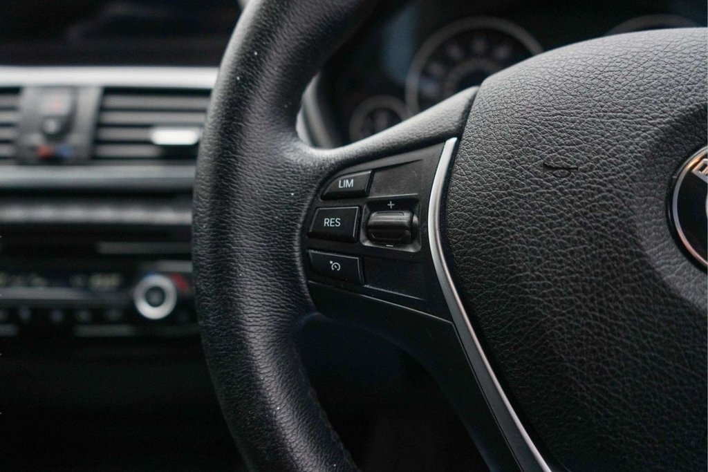 Used BMW 3 Series 2018 for sale - 77780041: Photo 11