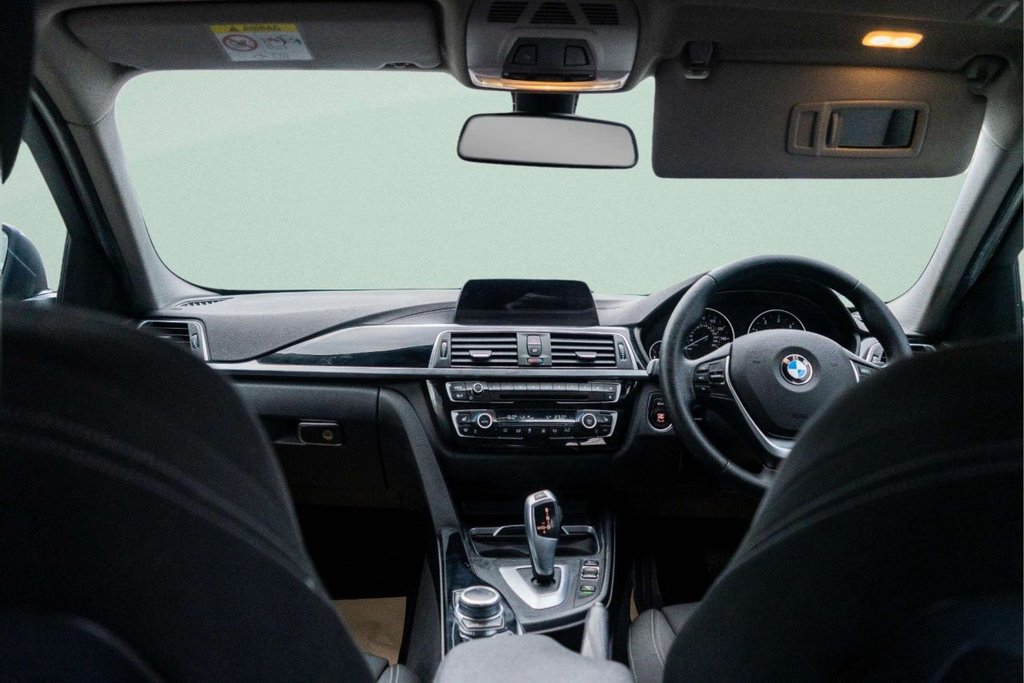 Used BMW 3 Series 2018 for sale - 77780041: Photo 32