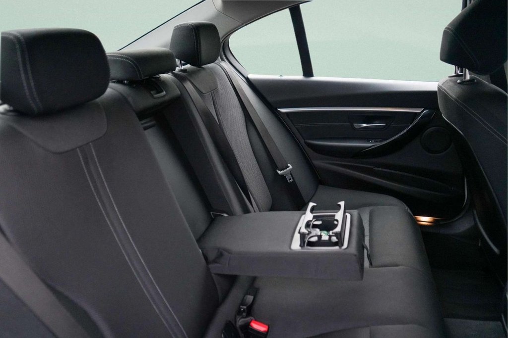 Used BMW 3 Series 2018 for sale - 77780041: Photo 34