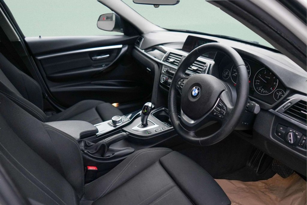 Used BMW 3 Series 2018 for sale - 77780041: Photo 4