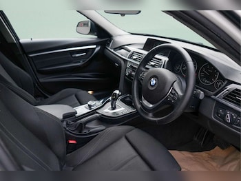 Used BMW 3 Series 2018 for sale - 77780041: Photo