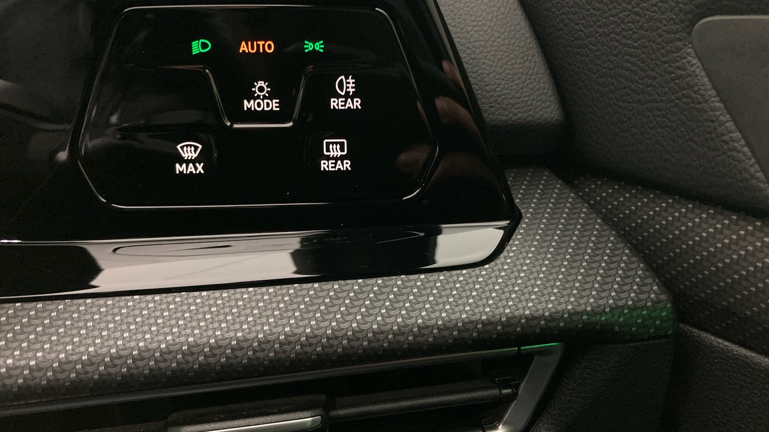 Used Volkswagen Golf 2022 for sale - 76405176: Photo 31