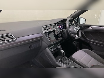 Used Volkswagen Tiguan Allspace 2021 for sale - 75730630: Photo