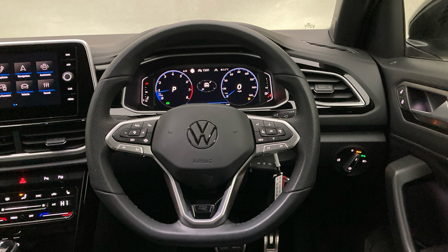 Used Volkswagen T-Roc 2025 for sale - 77431590: Photo 10