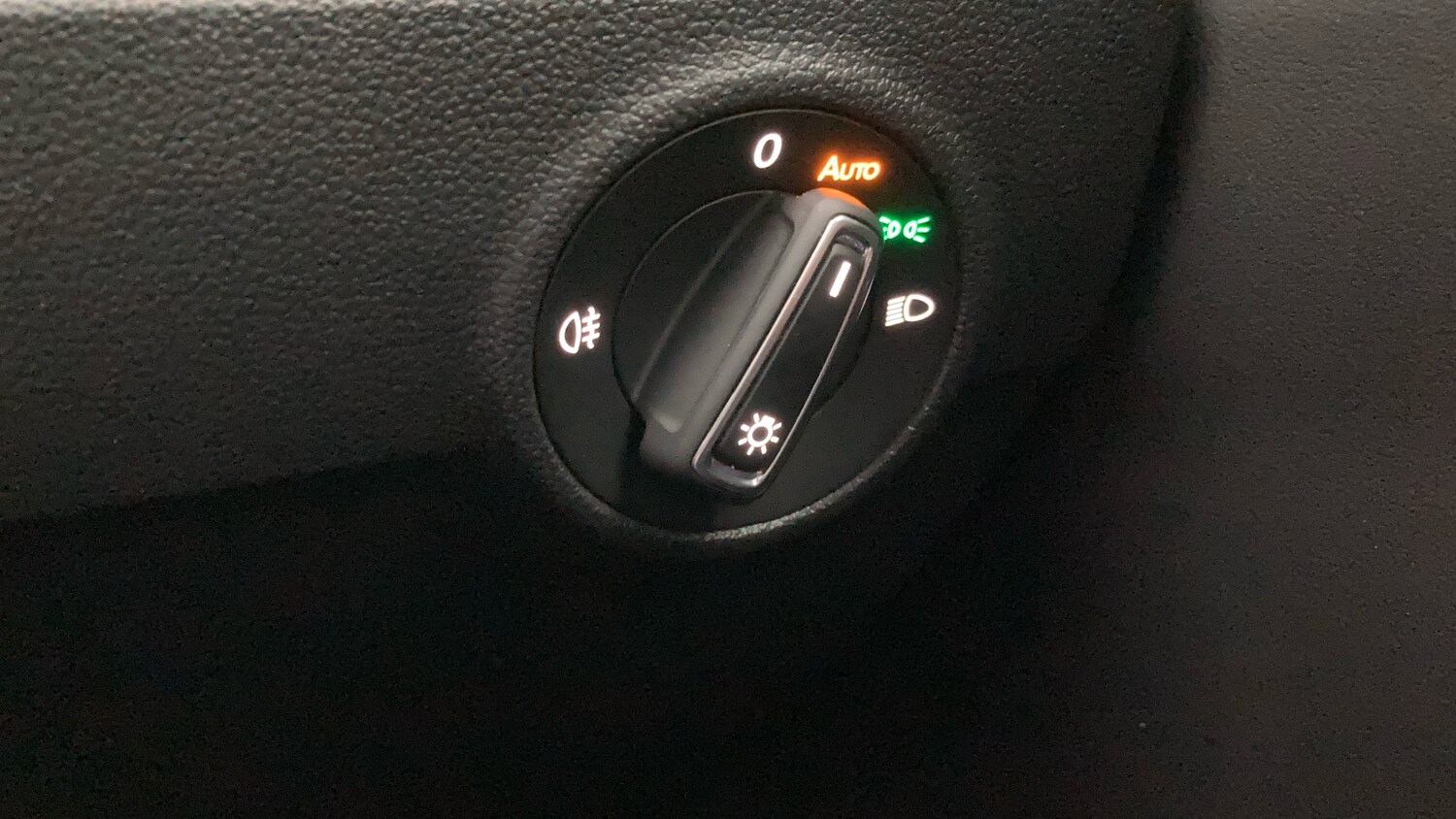 Used Volkswagen T-Roc 2025 for sale - 77431590: Photo 26