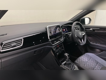 Used Volkswagen T-Roc 2025 for sale - 77431590: Photo