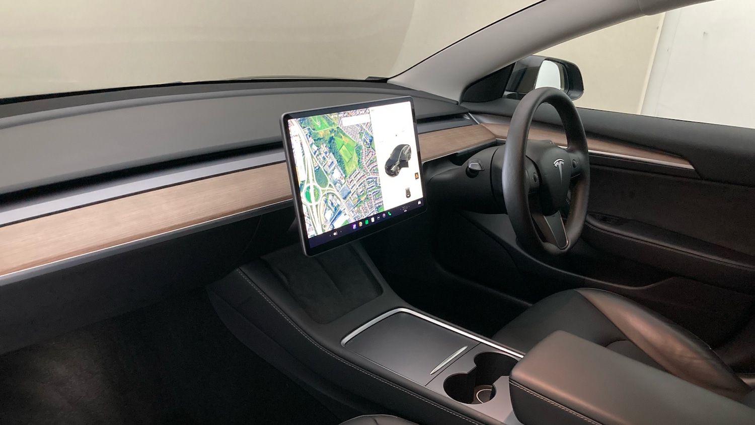 Used Tesla Model 3 2021 for sale - 77548134: Photo 2