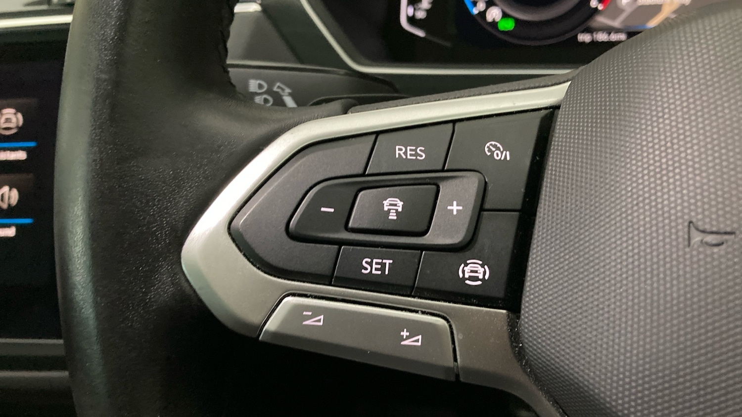 Used Volkswagen Tiguan 2021 for sale - 76430724: Photo 17