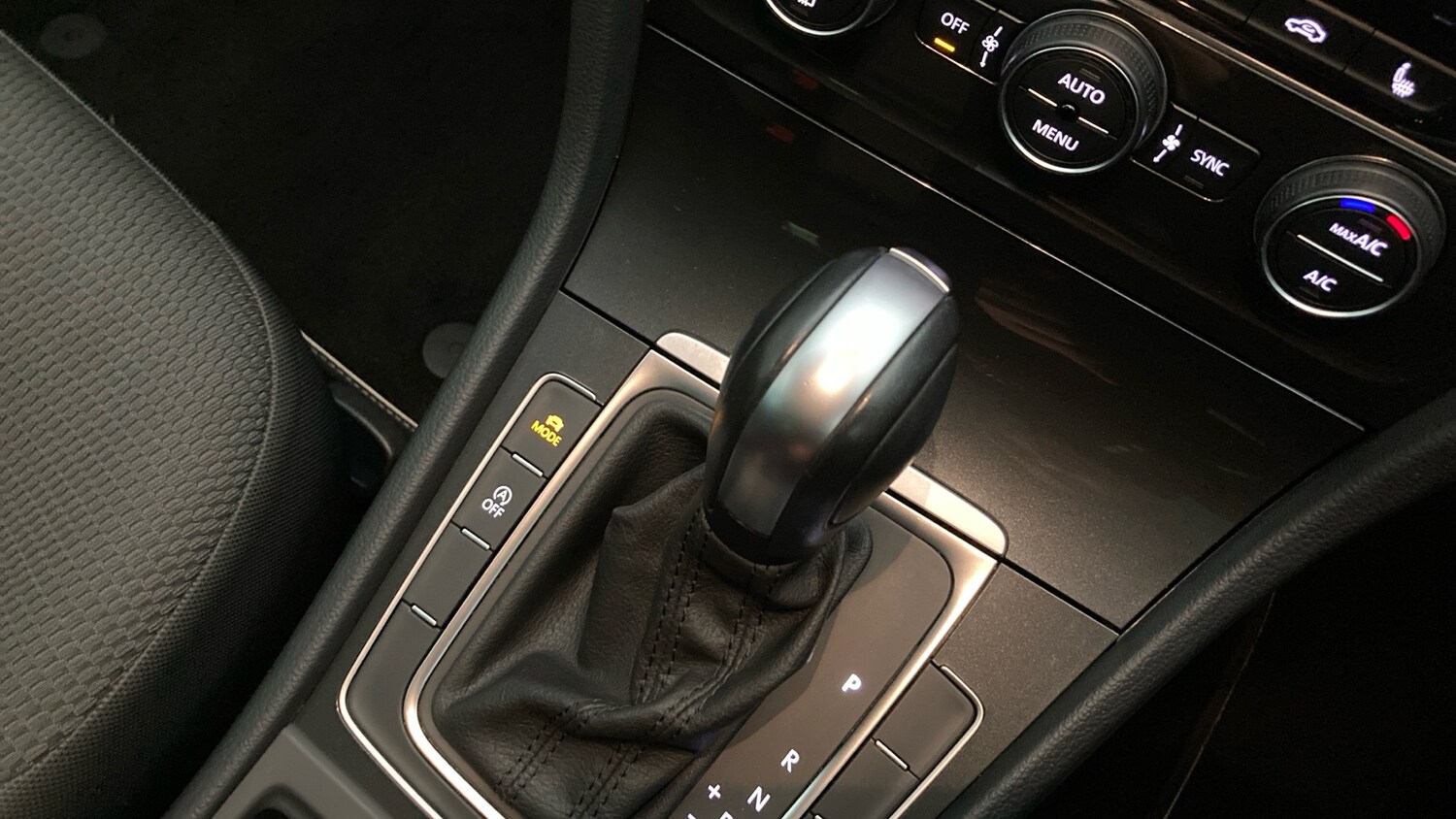 Used Volkswagen Golf 2020 for sale - 77996925: Photo 14