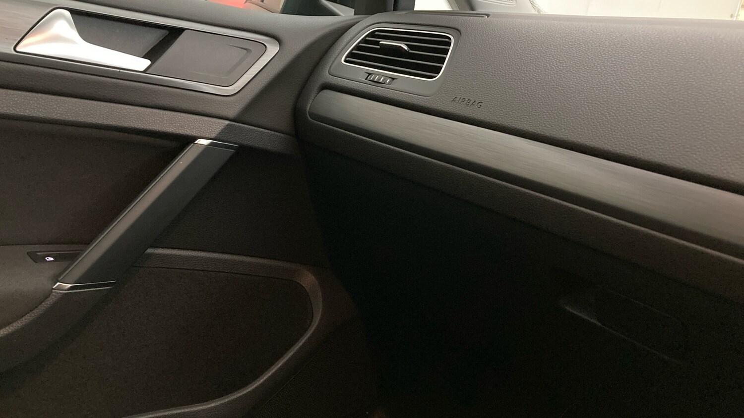 Used Volkswagen Golf 2020 for sale - 77996925: Photo 32