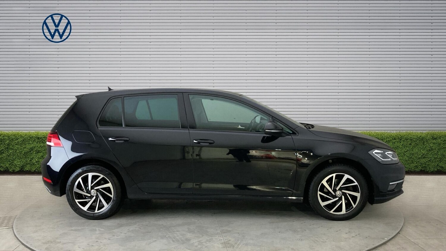 Used Volkswagen Golf 2020 for sale - 77996925: Photo 4