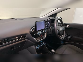 Used Ford Fiesta 2018 for sale - 77775010: Photo