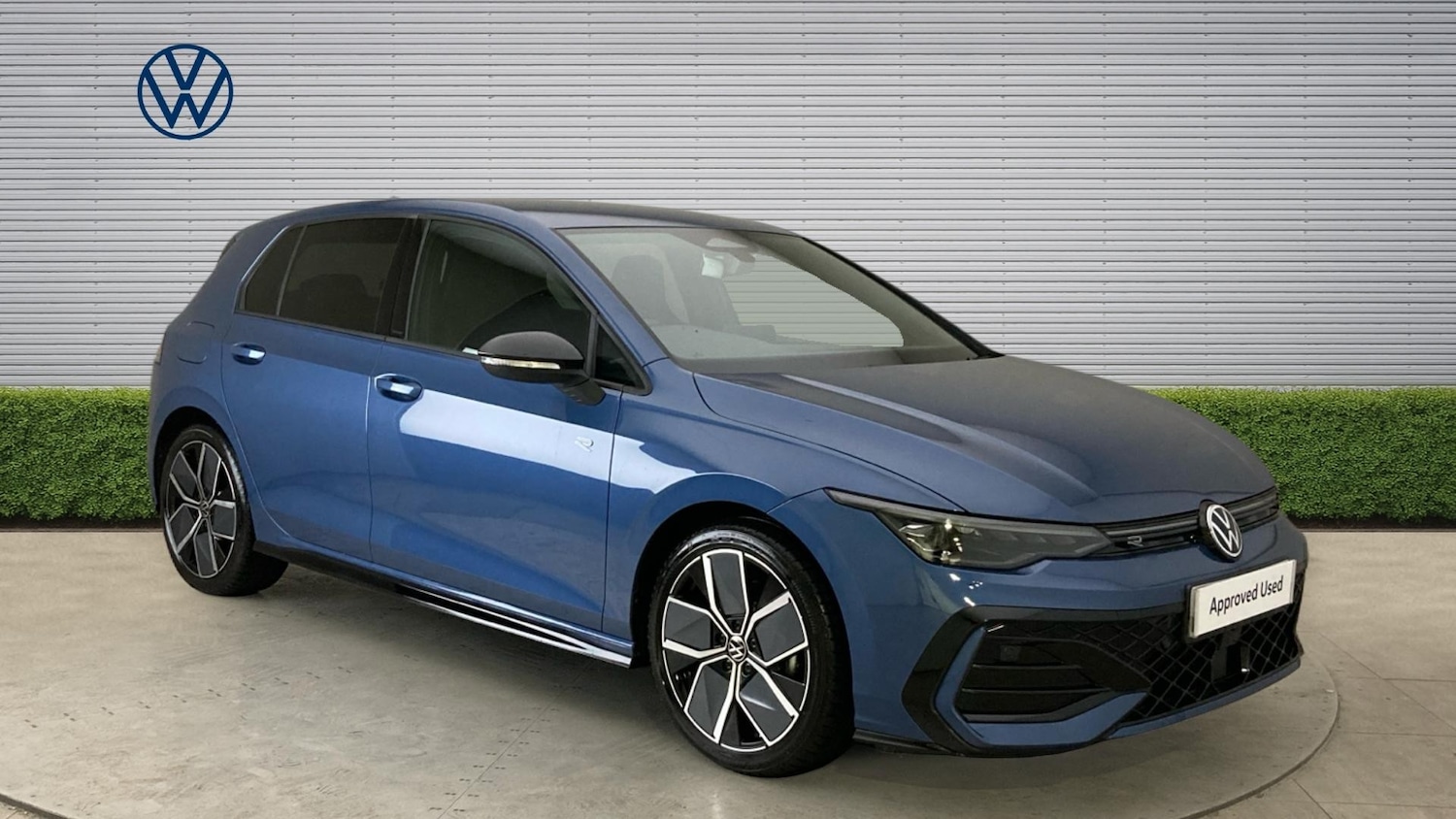 Used Volkswagen Golf 2025 for sale - 77900876: Photo 1