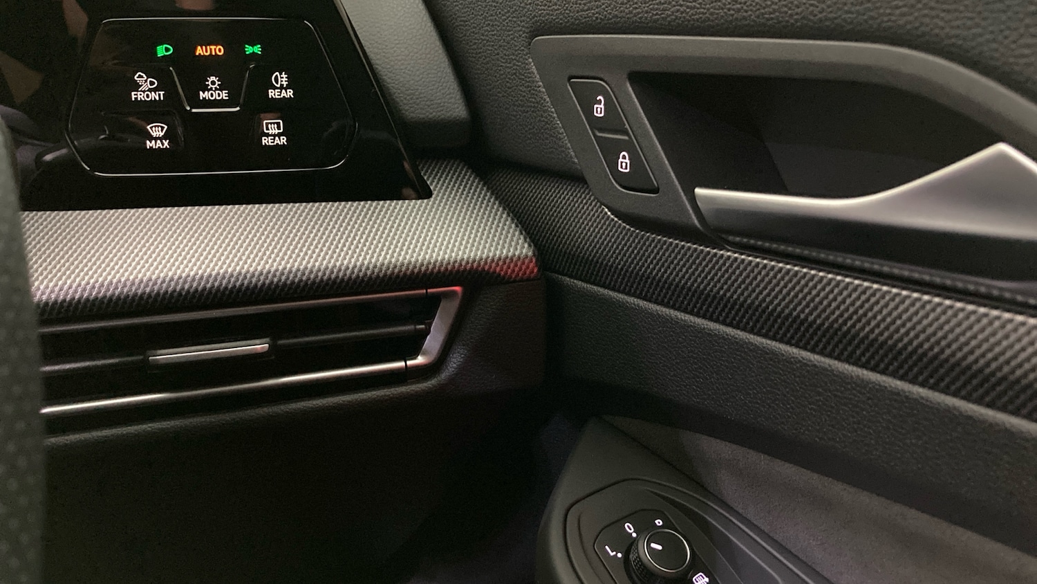 Used Volkswagen Golf 2025 for sale - 77900876: Photo 31