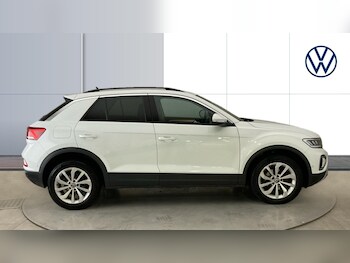 Used Volkswagen T-Roc 2022 for sale - 75504646: Photo